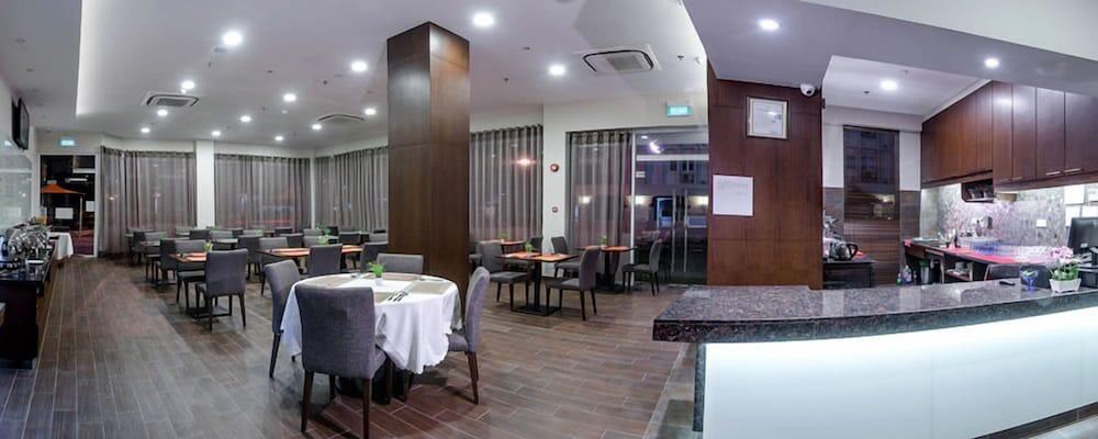 Keoja Hotel Kuala Belait Exterior foto